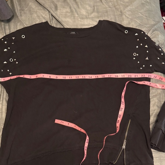 Joe's Jeans Black Stud-Trim Pullover Sweatshirt GUC B21 - Picture 5 of 7